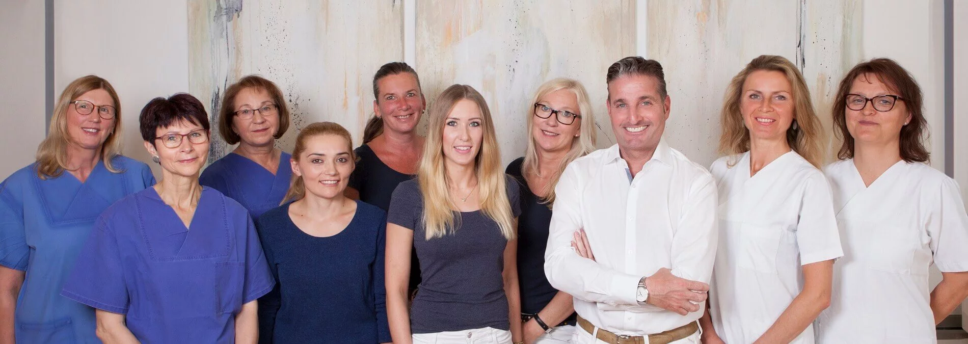 Team Dr. Entezami, Klinik am Pelikanplatz, Fachklinik für Brust-OP in Hannover